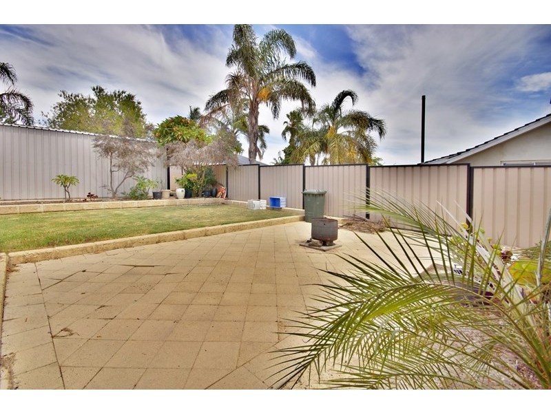 8 Hartley Way, Balga WA 6061
