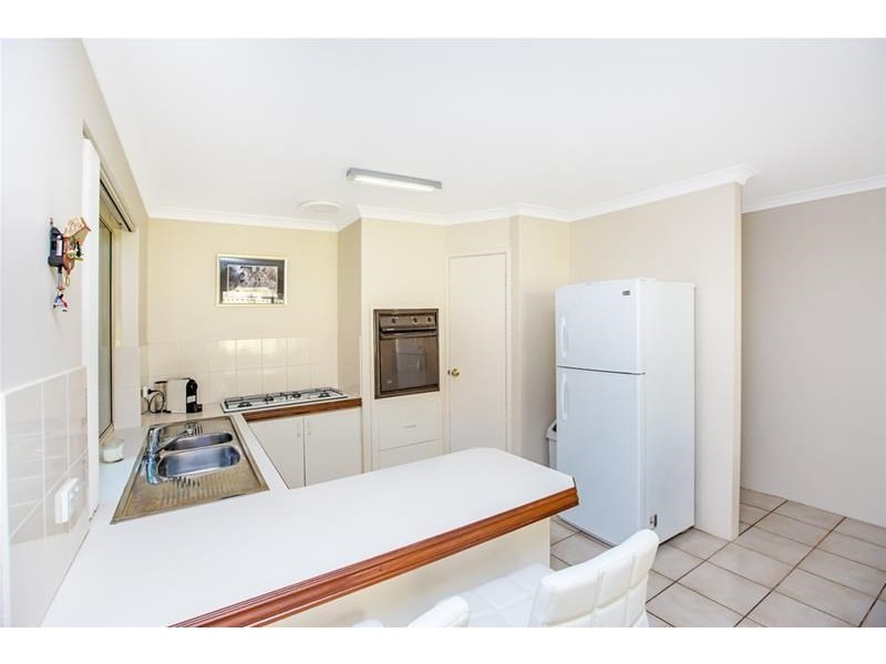 52B Ellenbrae Place, Marangaroo WA 6064