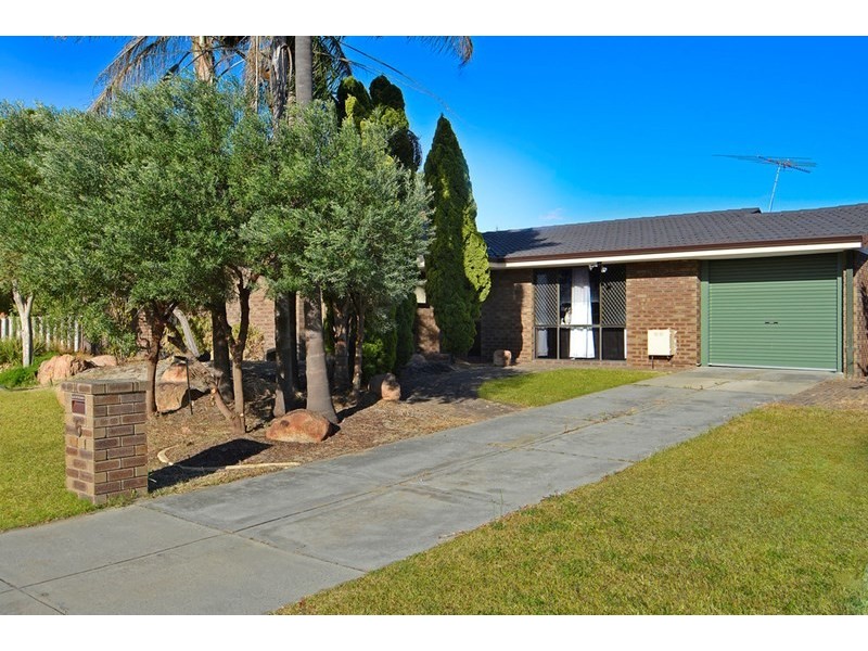 6 Wingham Street, Marangaroo WA 6064