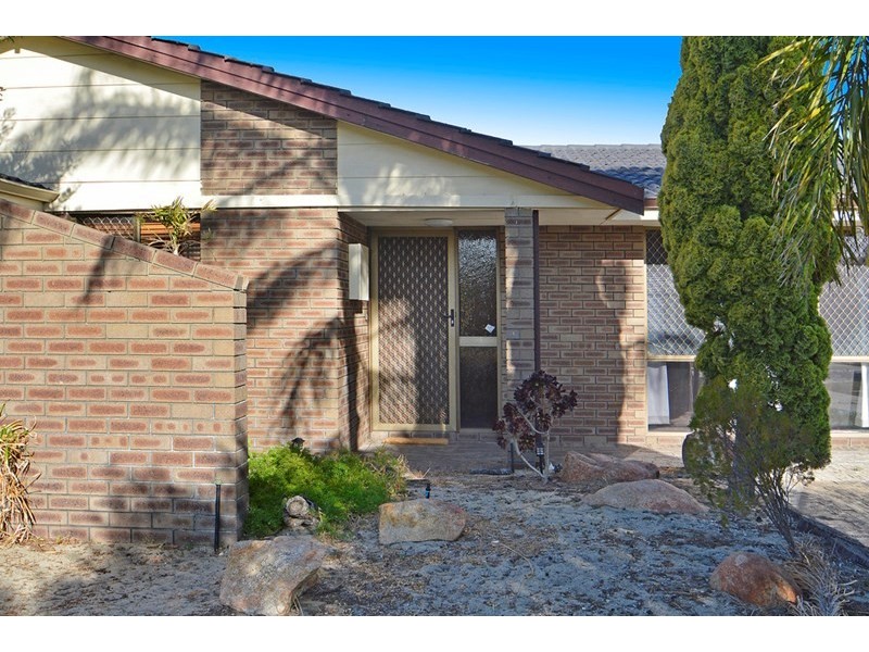 6 Wingham Street, Marangaroo WA 6064