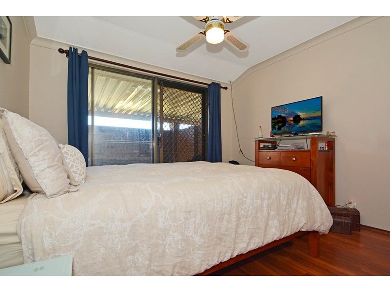 6 Wingham Street, Marangaroo WA 6064