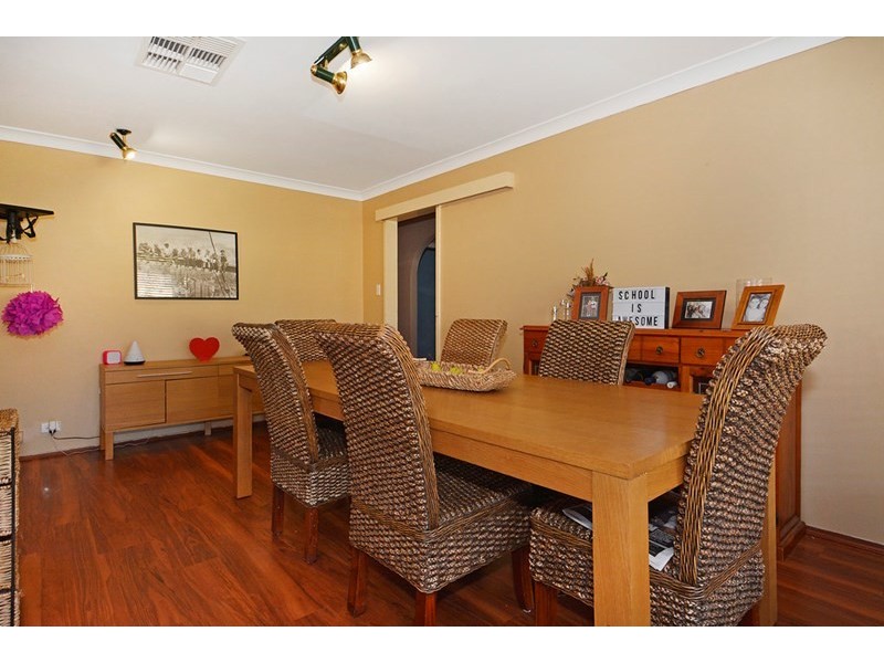 6 Wingham Street, Marangaroo WA 6064