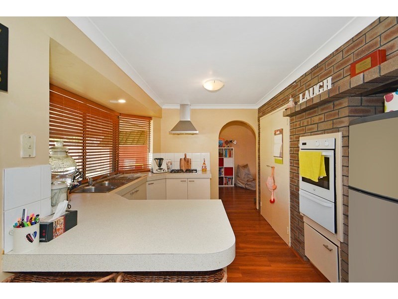 6 Wingham Street, Marangaroo WA 6064