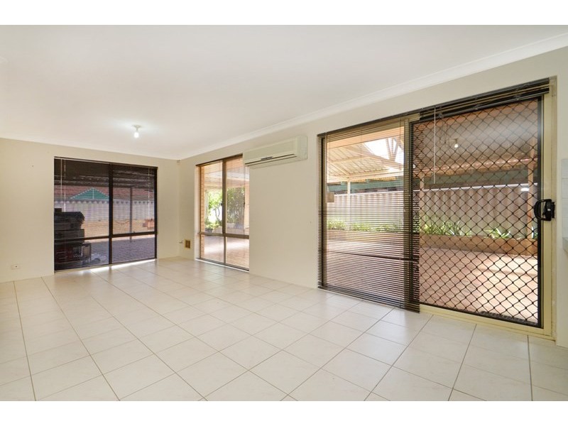 1 Bryce Gardens, Ballajura WA 6066