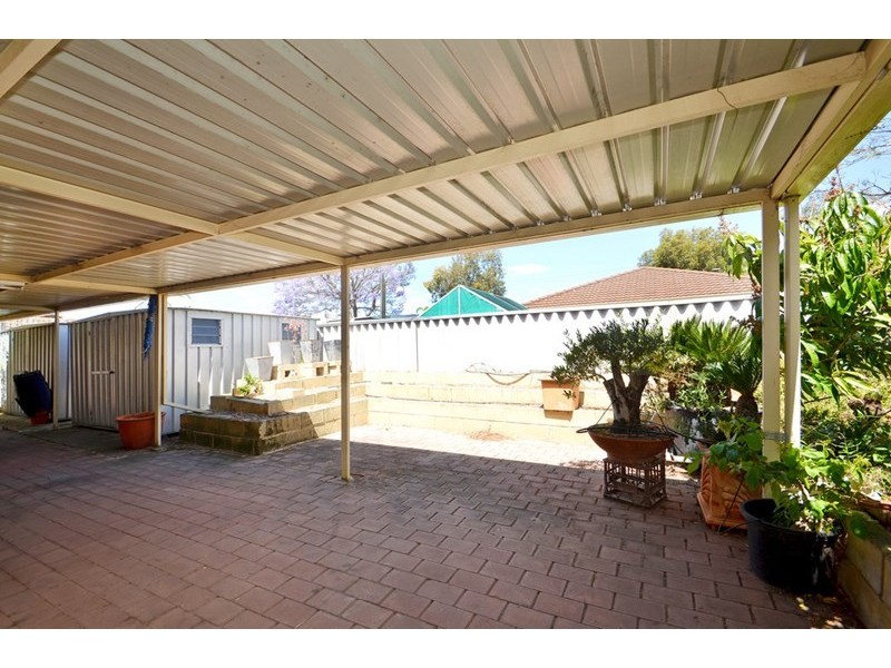 1 Bryce Gardens, Ballajura WA 6066