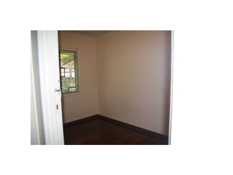 10 Tangmere Way, Balga WA 6061