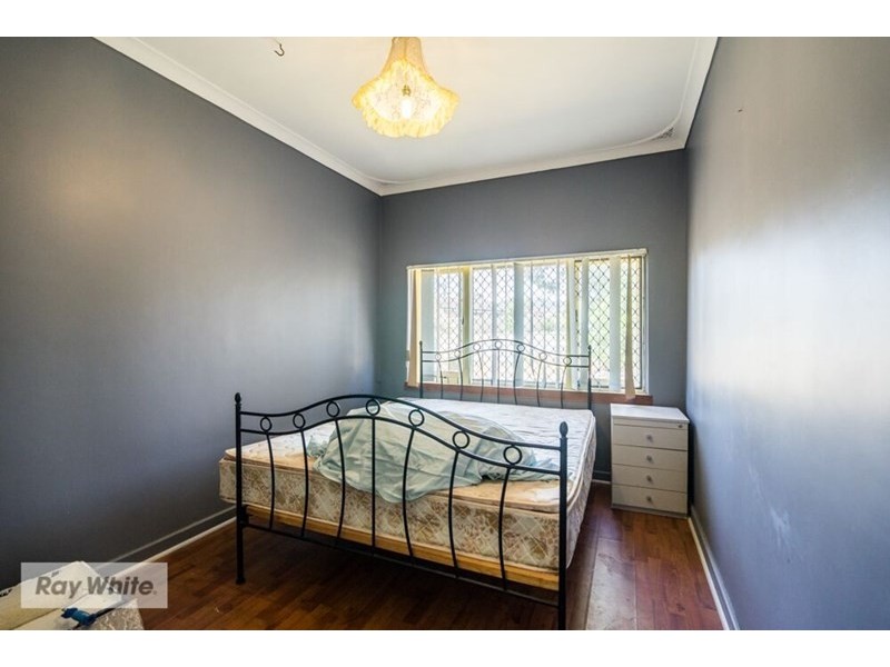 15 Noongah Street, Nollamara WA 6061