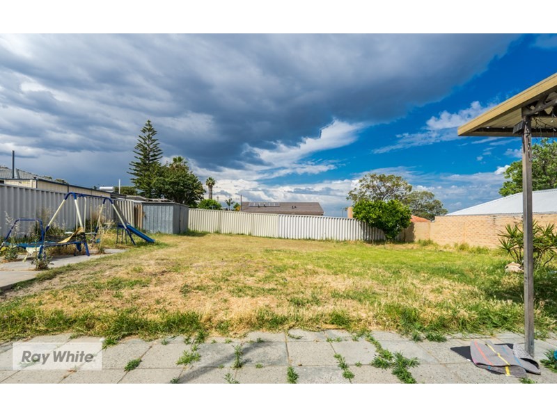 40 Dallington Crescent, Balga WA 6061