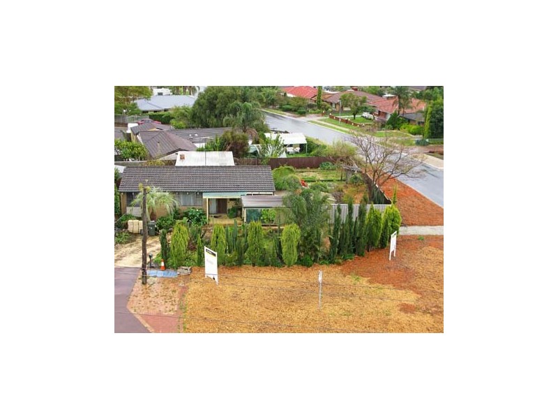 3 Parin Road, Marangaroo WA 6064