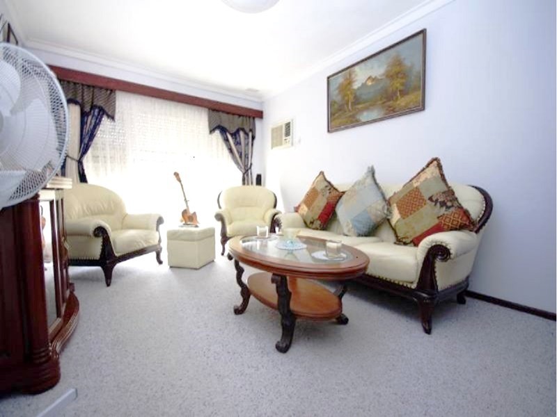 10 Bexley Way, Girrawheen WA 6064