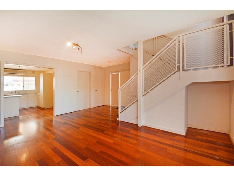 8/71 Tendring Way, Girrawheen WA 6064