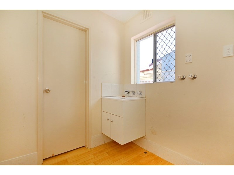 8/71 Tendring Way, Girrawheen WA 6064