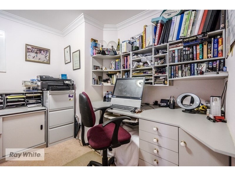 14 Margate Place, Marangaroo WA 6064