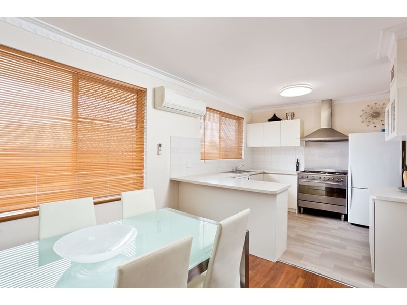 17A Pickering Way, Booragoon WA 6154