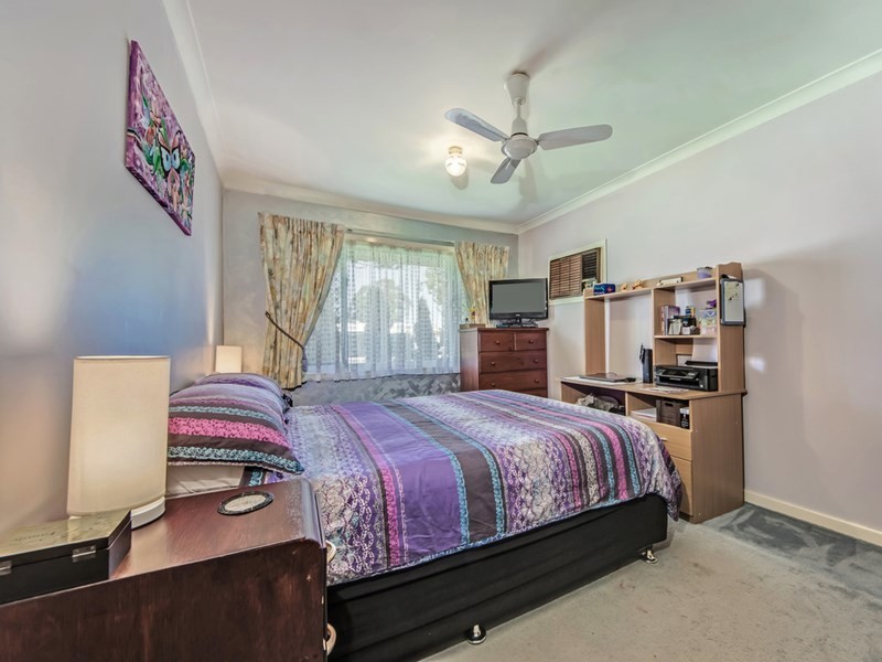 6 Stoke Court, Girrawheen WA 6064