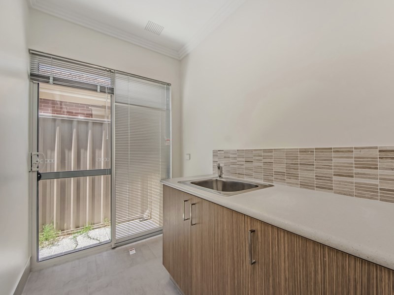 68 bandc Hepburn Way, Balga WA 6061