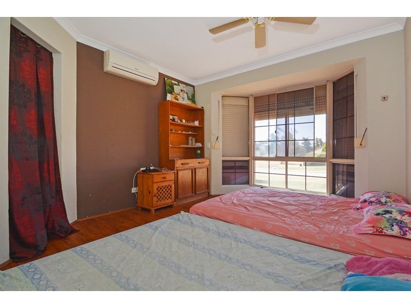 21 River Fig Place, Alexander Heights WA 6064