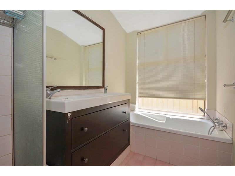 21 River Fig Place, Alexander Heights WA 6064