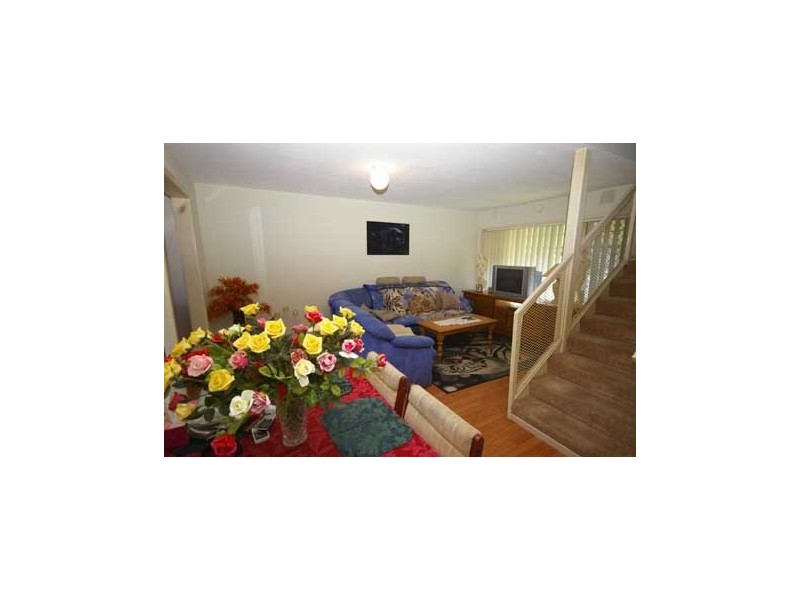 8/65 Hainsworth Avenue, Girrawheen WA 6064