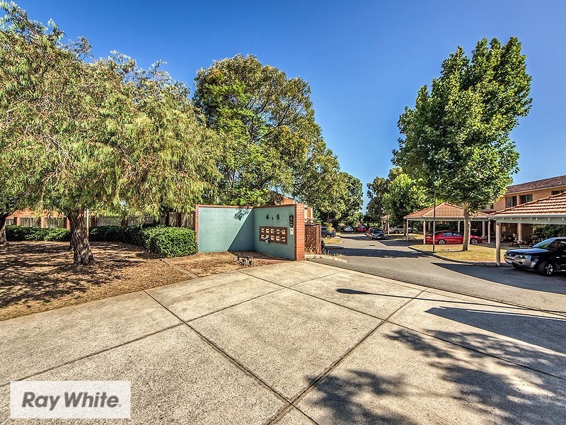 4B Casserley Avenue, Girrawheen WA 6064