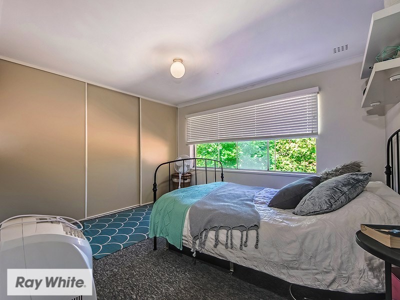 4B Casserley Avenue, Girrawheen WA 6064