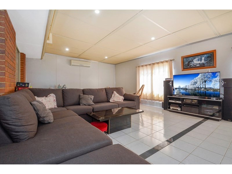 85 Hillcrest Road, Alexander Heights WA 6064