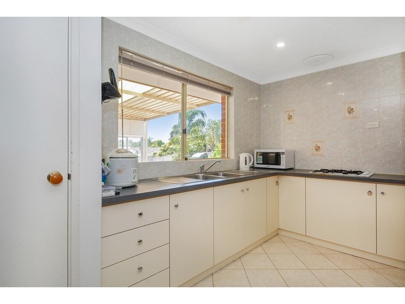 85 Hillcrest Road, Alexander Heights WA 6064