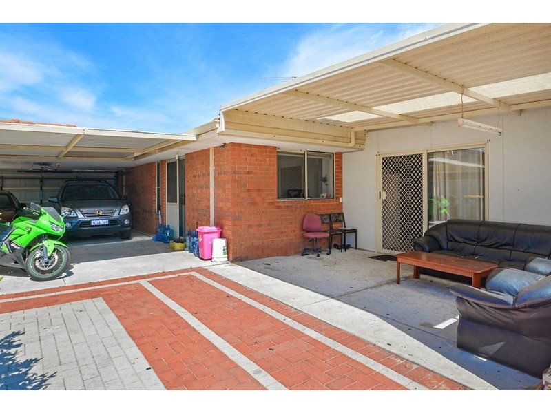 85 Hillcrest Road, Alexander Heights WA 6064