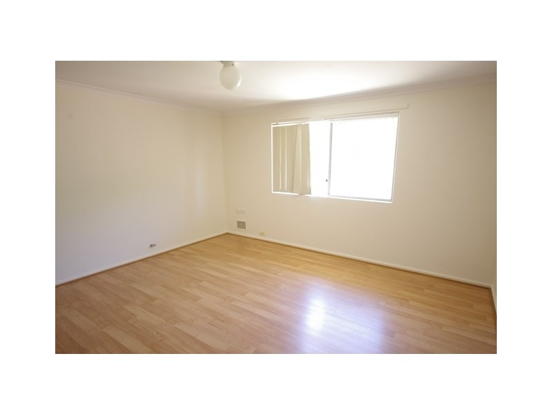 4/36 Halland Way, Westminster WA 6061