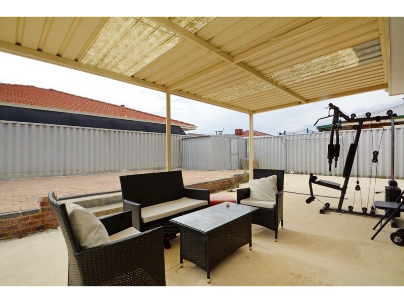 6 Parkin Way, Marangaroo WA 6064