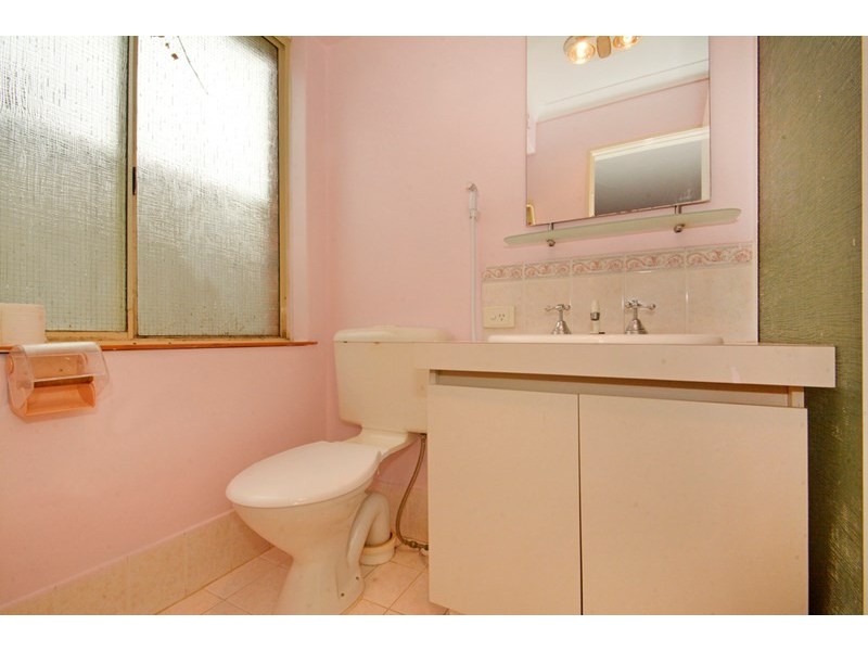 6 Parkin Way, Marangaroo WA 6064