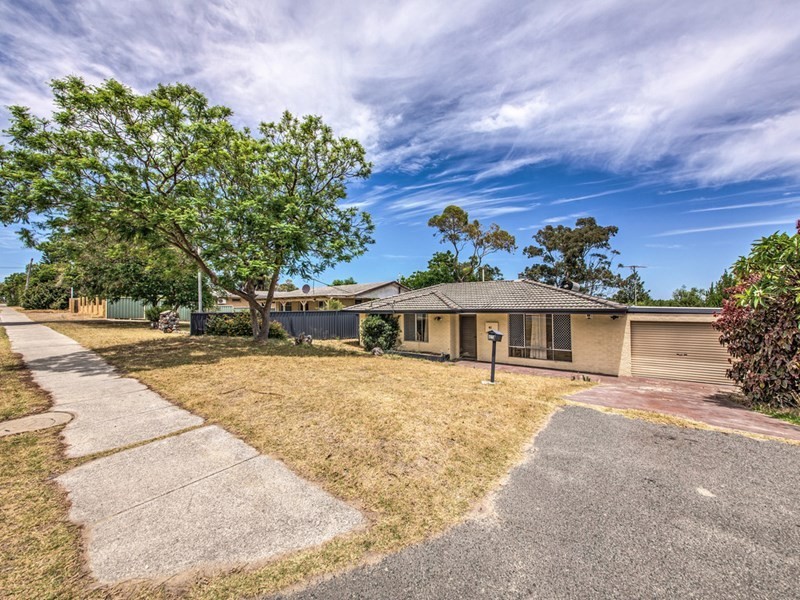 41 Oldfield Road, Girrawheen WA 6064