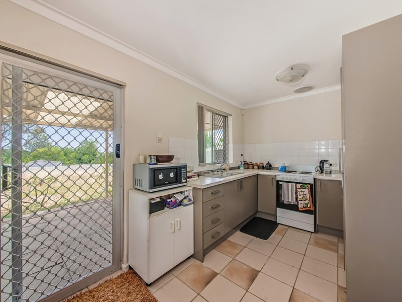 41 Oldfield Road, Girrawheen WA 6064