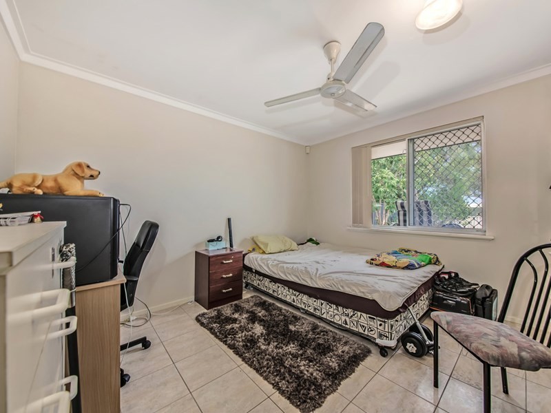 41 Oldfield Road, Girrawheen WA 6064