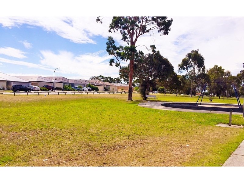 15 Brecknock Way, Girrawheen WA 6064