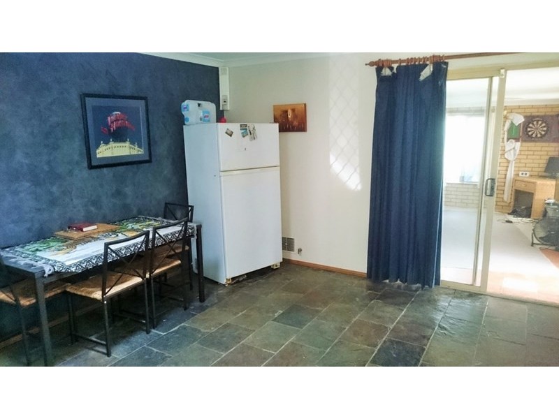 21 Chestnut Grove, Mirrabooka WA 6061