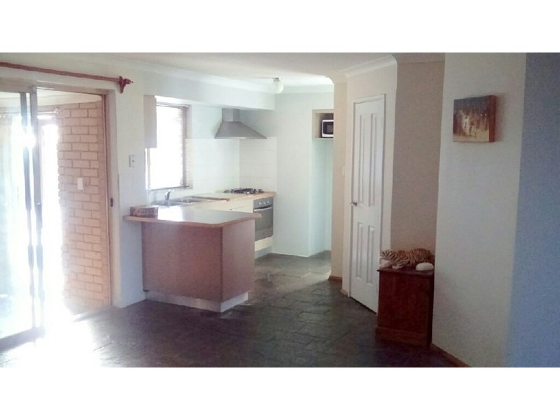 21 Chestnut Grove, Mirrabooka WA 6061