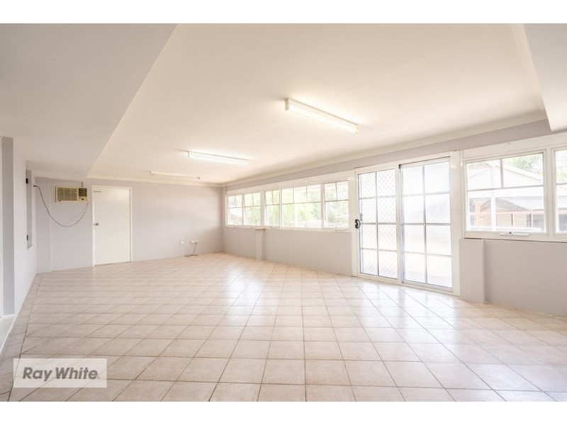 1 Woodbine Terrace, Mirrabooka WA 6061