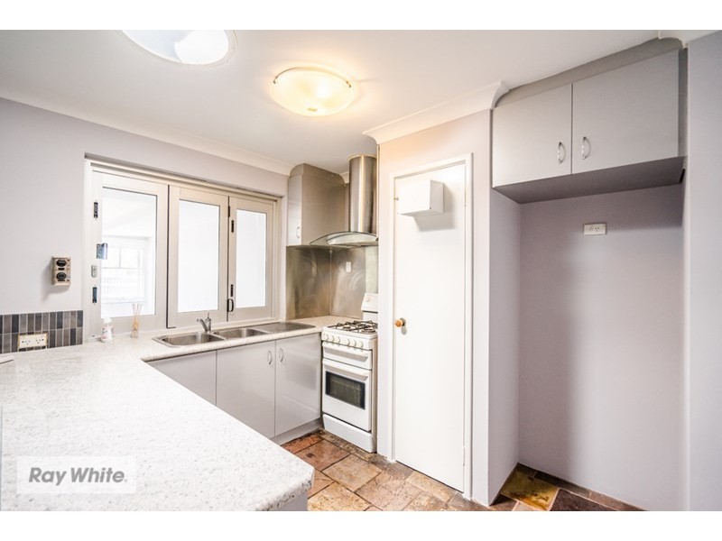 1 Woodbine Terrace, Mirrabooka WA 6061