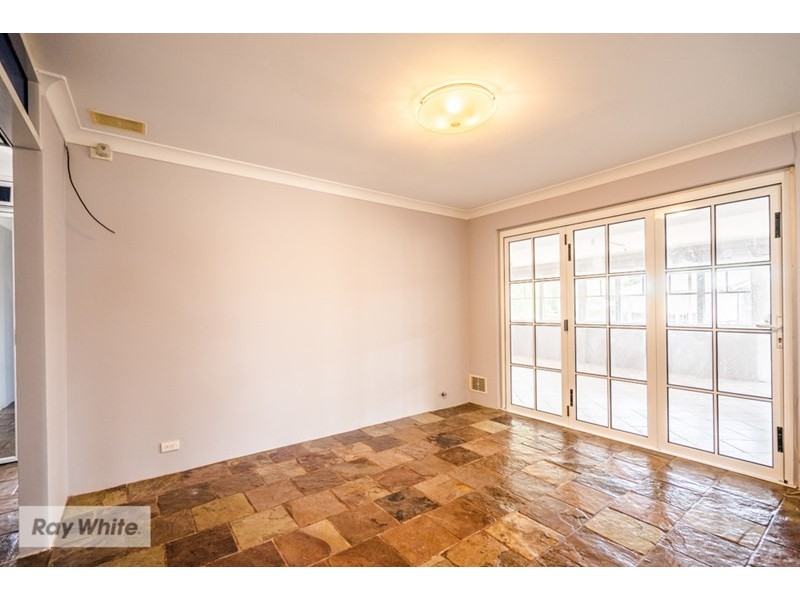 1 Woodbine Terrace, Mirrabooka WA 6061