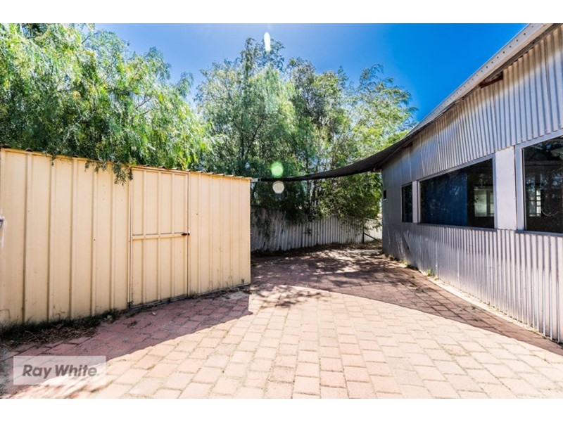 1 Woodbine Terrace, Mirrabooka WA 6061