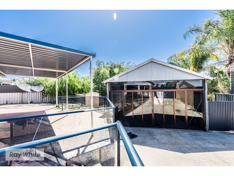 1 Woodbine Terrace, Mirrabooka WA 6061