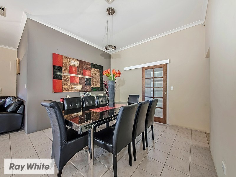 2 Diploma Rise, Marangaroo WA 6064