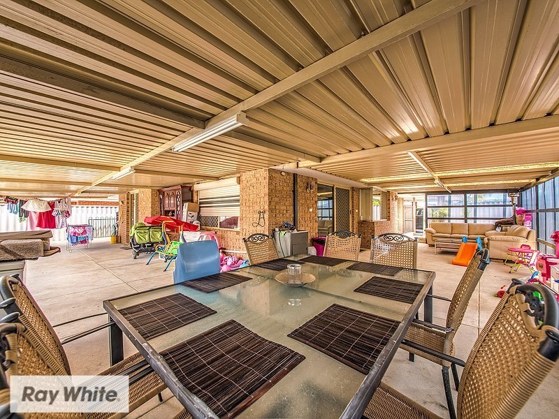 2 Diploma Rise, Marangaroo WA 6064