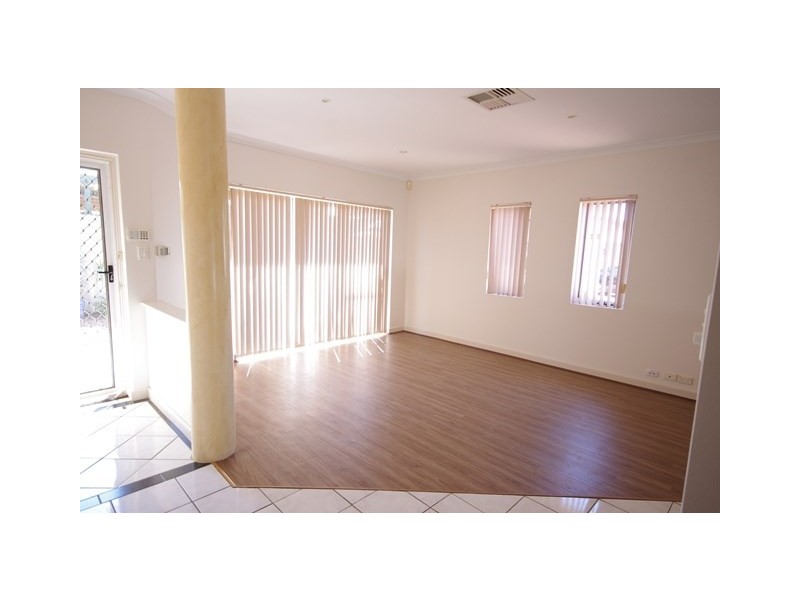 1/155 Peninsula Road, Maylands WA 6051