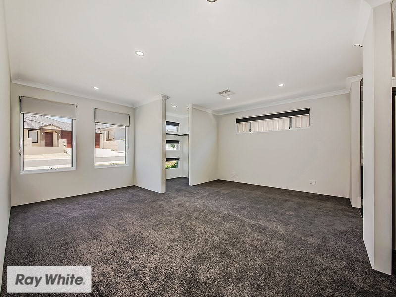 81 Appleby Drive, Darch WA 6065