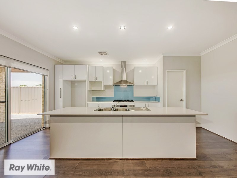 81 Appleby Drive, Darch WA 6065