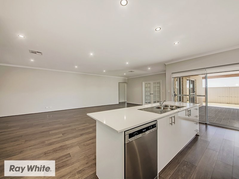 81 Appleby Drive, Darch WA 6065