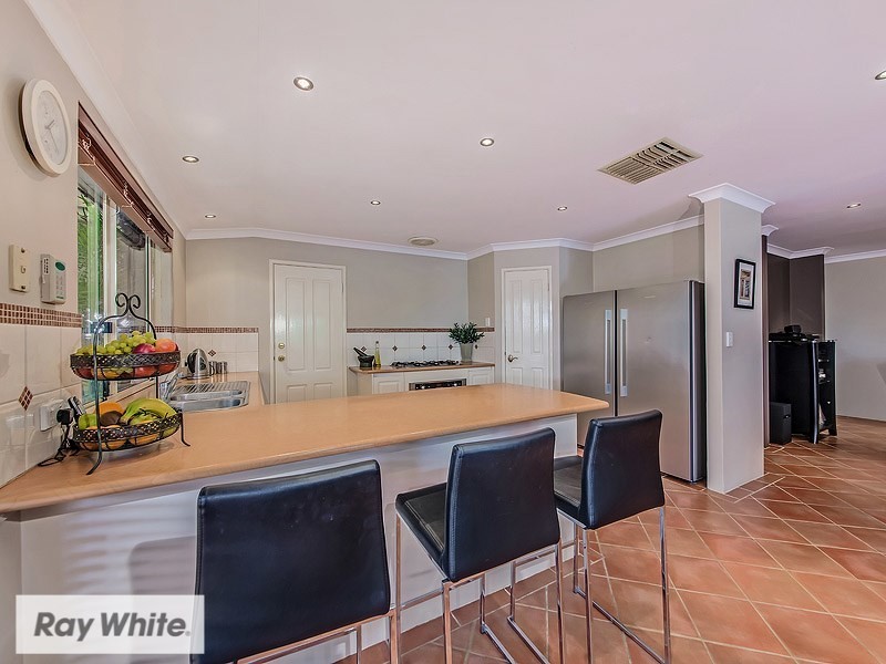 31 Asheville Parade, Landsdale WA 6065