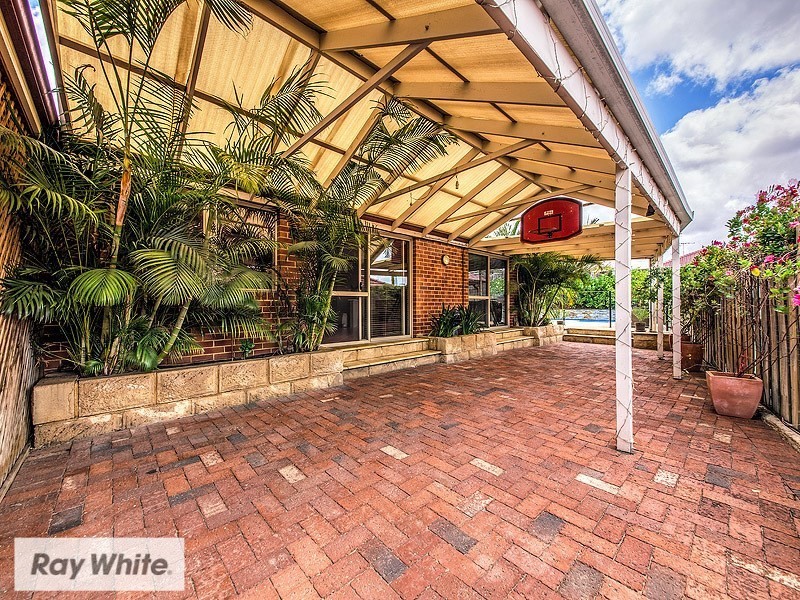 31 Asheville Parade, Landsdale WA 6065